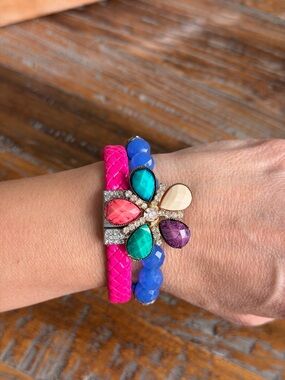 Blue crystal beaded stretchy bracelet and pink leather bracelet set